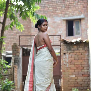 Spicy Desi Aunty in Traditional White Saree